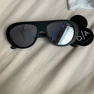 Quay Purple Reflective Glasses